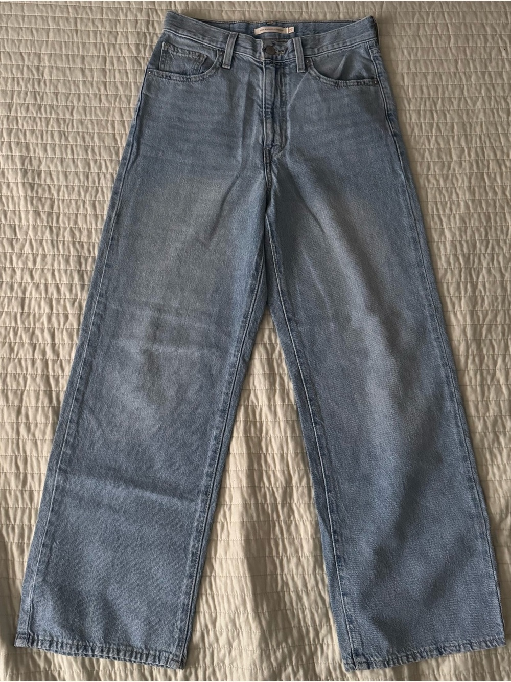 Women’s Straight-Leg Light Blue Jeans